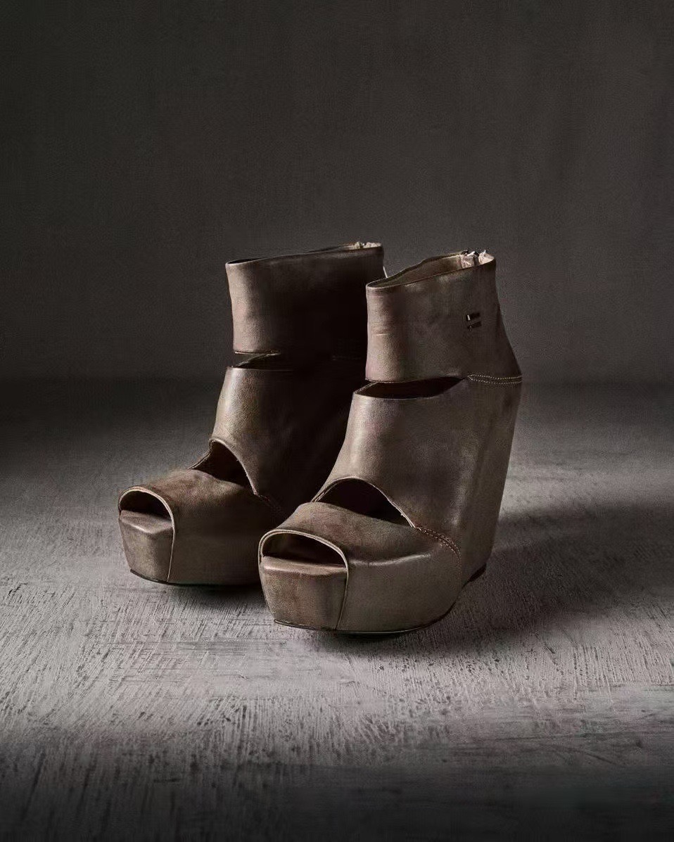 夏の新しい女性のヴィンテージグレーディストレスレザーカットア - Vintage Fashion Heels のレビューと価格