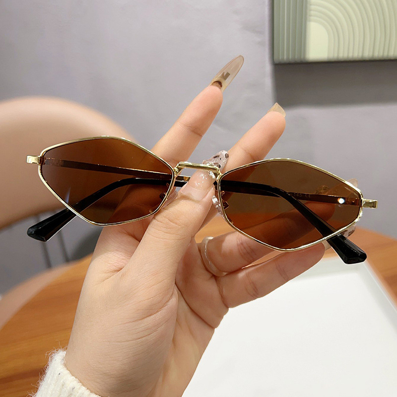 トレンディな多角形の小さなサングラス女性ヴィンテージメタルフ - Vintage Fashion In 2025 のレビューと価格