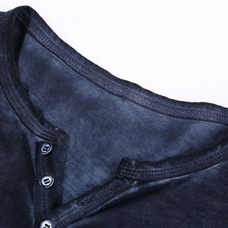 ヴィンテージ風ダメージ加工メンズVネックTシャツ、アンダーシ - Vintage Fashion Look のレビューと価格